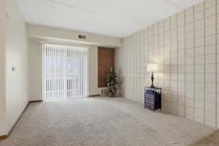 400 N Richmond St, Appleton, WI 54911 - Photo 12