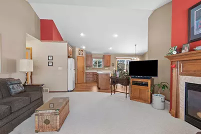 1105 Faversham Way, Green Bay, WI 54313 - Photo 4
