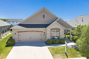 210 N Bedford Rd, Green Bay, WI 54311 - Photo 1