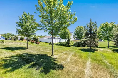 210 N Bedford Road, Green Bay, WI 54311 - Photo 4