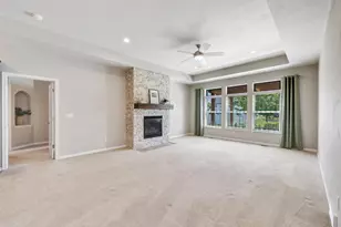 210 N Bedford Rd, Green Bay, WI 54311 - Photo 10