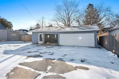 425 E Summer Street, Appleton, WI 54911 - Photo 2