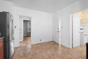 425 E Summer St, Appleton, WI 54911 - Photo 12