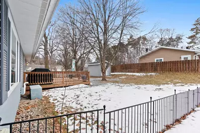 828 Robin Lane, Shawano, WI 54166 - Photo 8