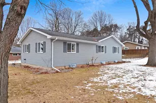 828 Robin Ln, Shawano, WI 54166 - Photo 4