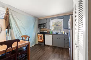 1312 S Riverdale Dr, Appleton, WI 54914 - Photo 6