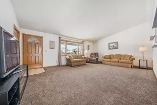 1112 Oriole Dr, Kaukauna, WI 54130 - Photo 6