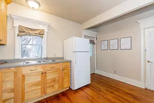 1424 E College Ave, Appleton, WI 54915 - Photo 8