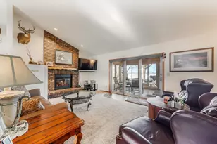 9302 Blanco Rd, Winneconne, WI 54986 - Photo 10