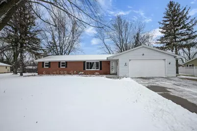 1807 E Wisconsin Avenue, Kaukauna, WI 54130 - Photo 2