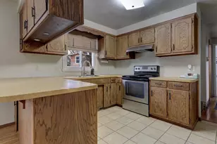 1807 E Wisconsin Ave, Kaukauna, WI 54130 - Photo 4