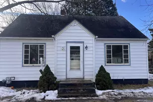 720 E Fulton St, Waupaca, WI 54981 - Photo 6