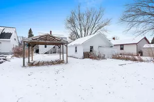 1343 Eliza St, Green Bay, WI 54301 - Photo 8