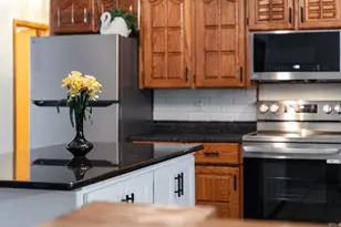 401 Mccagg St, Peshtigo, WI 54157 - Photo 6