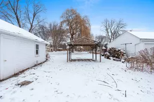 1343 Eliza St, Green Bay, WI 54391 - Photo 8