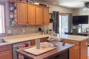 833 Woodland Cir, Waupaca, WI 54981 - Photo 2