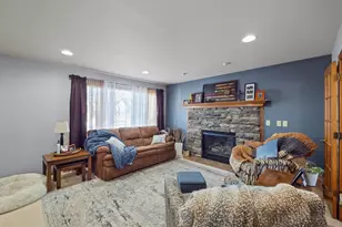 833 Woodland Cir, Waupaca, WI 54981 - Photo 10