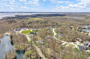 2442 Loxley Ct, Suamico, WI 54173 - Photo 48