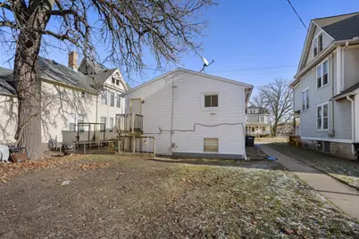 1007 Jackson Street, Oshkosh, WI 54901 - Photo 2