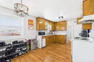 505 Westplain Dr, Green Bay, WI 54303 - Photo 4