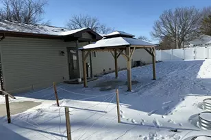 170 Jefferson St, Winneconne, WI 54986 - Photo 10