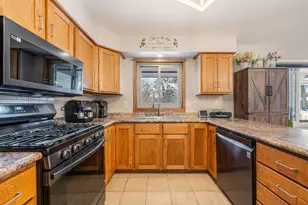 170 Jefferson St, Winneconne, WI 54986 - Photo 8