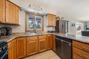 170 Jefferson St, Winneconne, WI 54986 - Photo 10