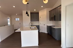 W5609 Tonys Way, Appleton, WI 54915 - Photo 4