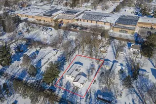 705 Cleveland Ave, Wild Rose, WI 54984 - Photo 10