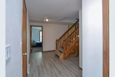 916 Square Terrace, Green Bay, WI 54313 - Photo 2