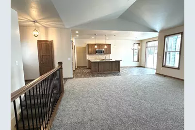 N9257 Breezy Way, Appleton, WI 54915 - Photo 6