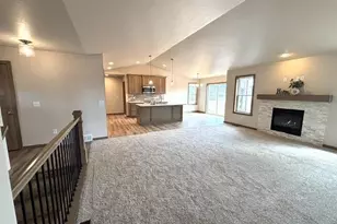 N9036 Cedar Ct, Menasha, WI 54952 - Photo 10