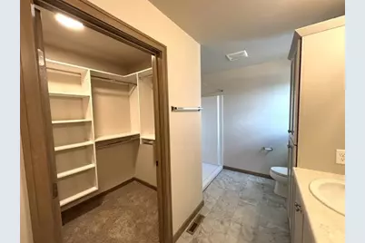 N9036 Cedar Court, Menasha, WI 54952 - Photo 6