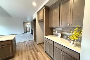 N9036 Cedar Ct, Menasha, WI 54952 - Photo 4