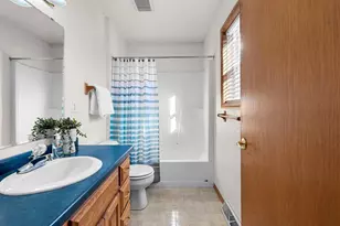 2374 Yolanda Cir, Green Bay, WI 54303 - Photo 30