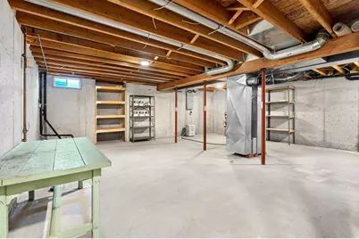 2374 Yolanda Circle, Green Bay, WI 54303 - Photo 32