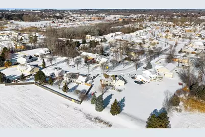 2374 Yolanda Circle, Green Bay, WI 54303 - Photo 54