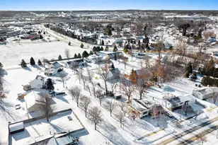 2374 Yolanda Cir, Green Bay, WI 54303 - Photo 48