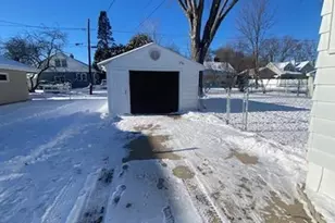 3205 15th St, Menominee, MI 49858 - Photo 4