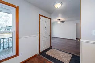 1575 Covington St, Oshkosh, WI 54904 - Photo 4