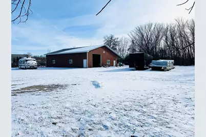 627 Airport Road, Menasha, WI 54952 - Photo 2