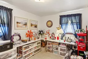 3060 Holland Rd, Green Bay, WI 54313 - Photo 10