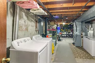 3060 Holland Rd, Green Bay, WI 54313 - Photo 16