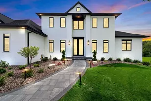 4141 Blackberry Ridge Dr, Hobart, WI 54115 - Photo 6