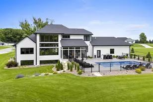 4141 Blackberry Ridge Dr, Hobart, WI 54115 - Photo 8