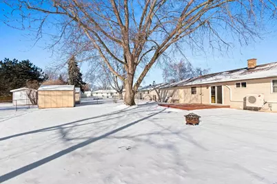 1865 Bond Street, Green Bay, WI 54303 - Photo 36