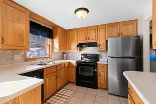 1865 Bond St, Green Bay, WI 54303 - Photo 10