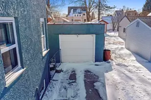 2735 11th St, Two Rivers, WI 54241 - Photo 6