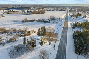 E5934 State Rd 54, Algoma, WI 54201 - Photo 10