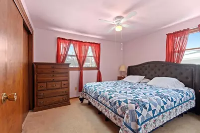 1713 Bentwood Drive, Green Bay, WI 54303 - Photo 14